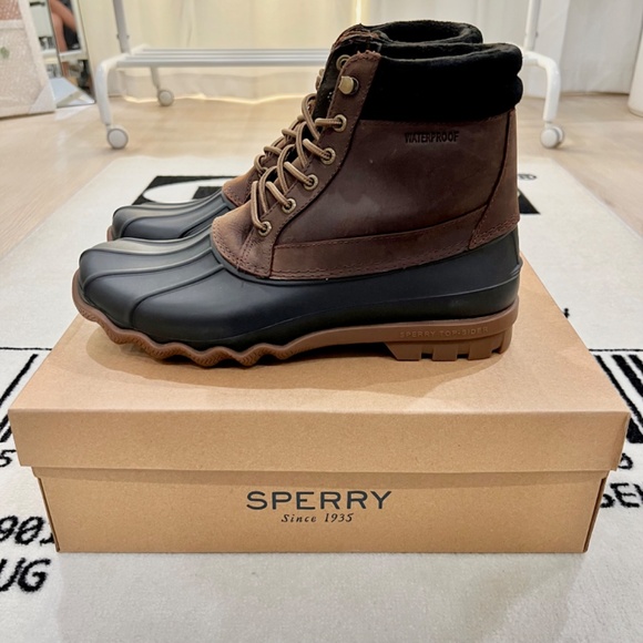 Men's Sperry Brewster Low Duck Waterproof Boot - Chocolate / Black - Picture 3 of 11